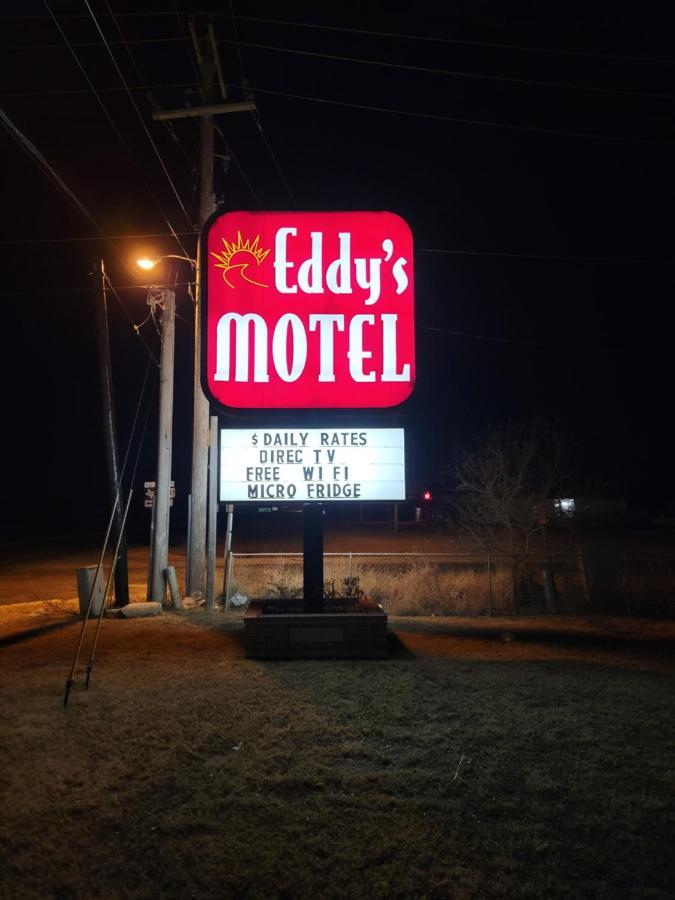 Eddy'S Motel Pleasanton Εξωτερικό φωτογραφία